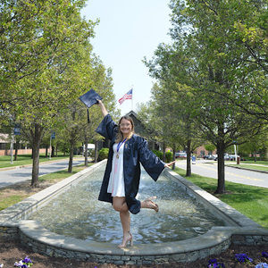 Meet your Posher, Jenna